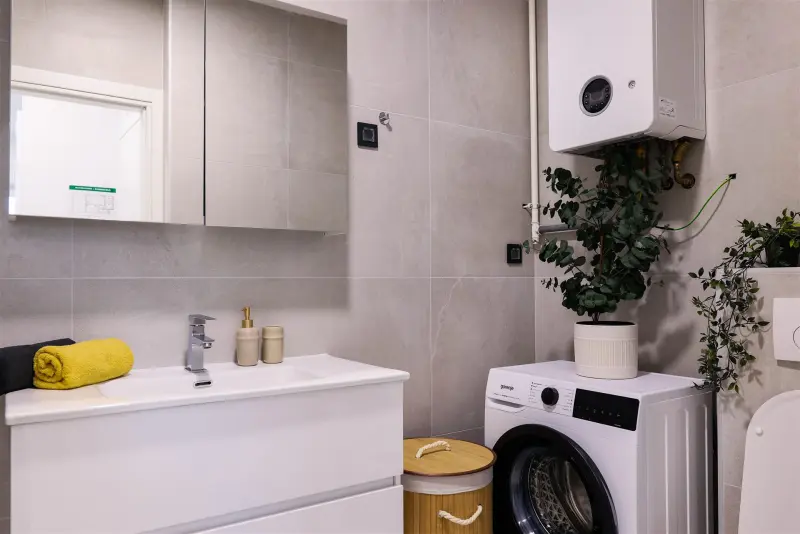 Apartment 4